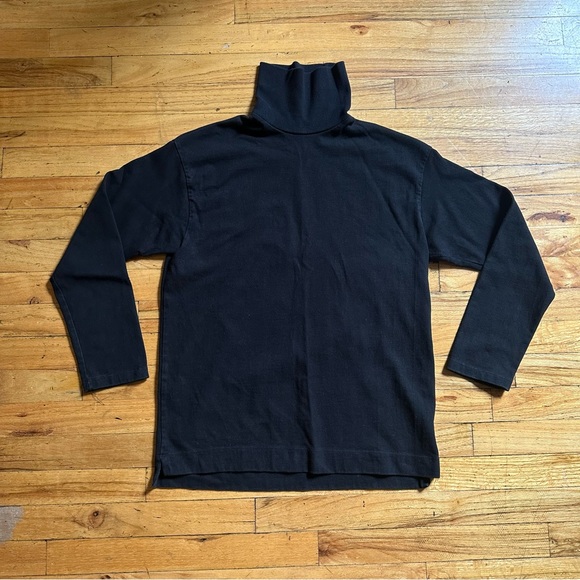 8division turtleneck sweatshirt - Picture 2 of 5